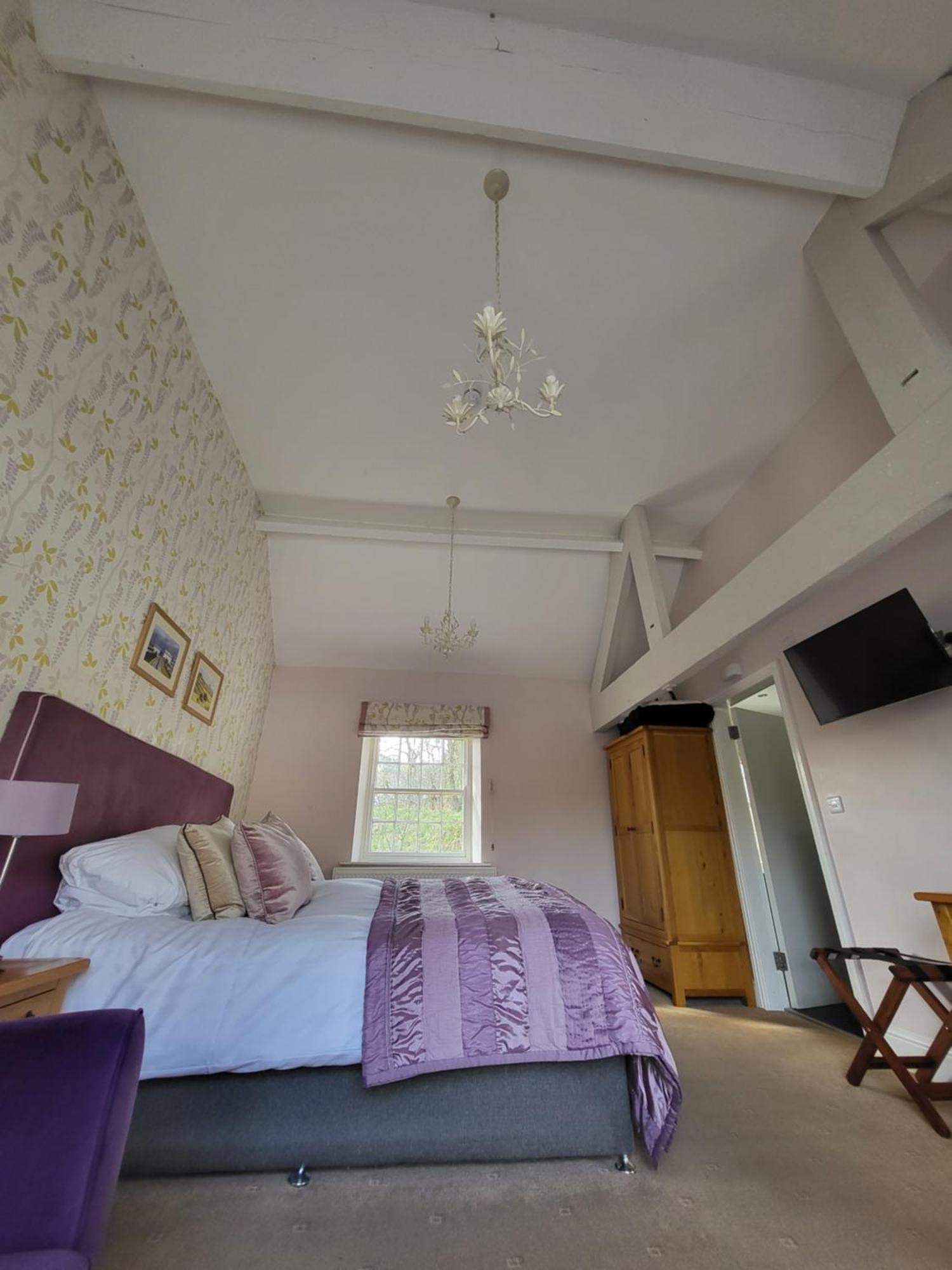 The Manifold Inn Hotel Хартингтън Екстериор снимка