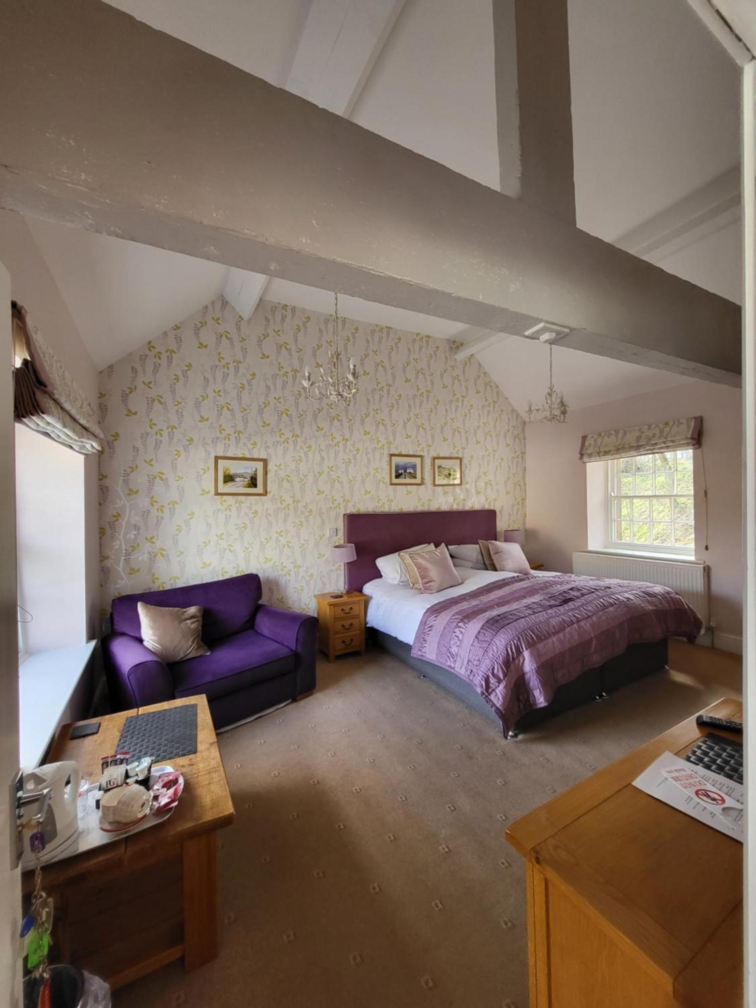 The Manifold Inn Hotel Хартингтън Екстериор снимка